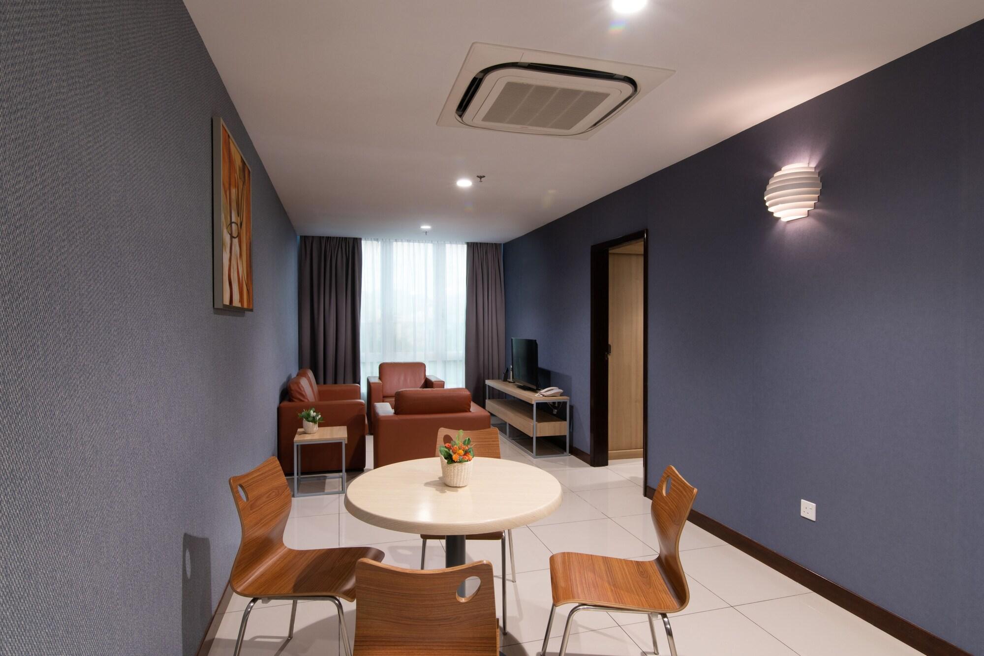 One Pacific Hotel And Serviced Apartments George Town Exterior photo