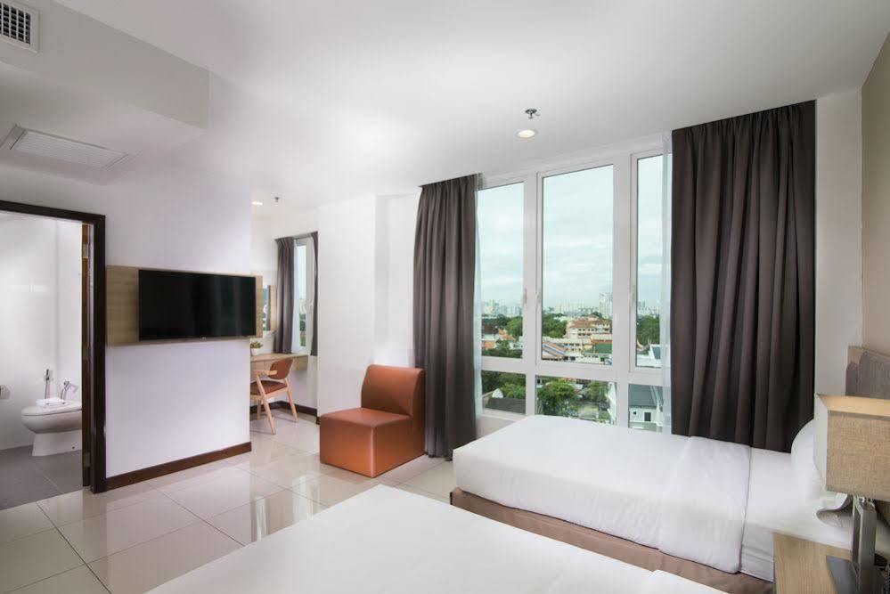 One Pacific Hotel And Serviced Apartments George Town Exterior photo